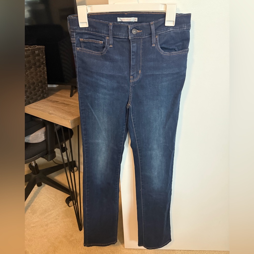 Levi’s Size 29 / 8 Dark Blue Slimming Straight Denim Jeans